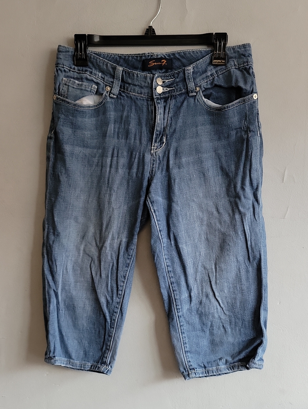 Women's size 8 Seven blue denim capri cropped jeans medium wash straight leg